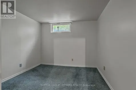 45 Larkspur Drive Ottawa ON K2H 6K8