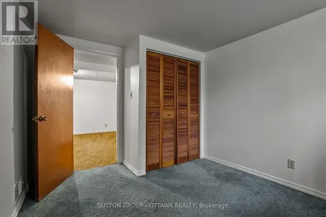 45 Larkspur Drive Ottawa ON K2H 6K8