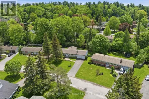45 Larkspur Drive Ottawa ON K2H 6K8