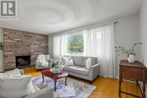 45 Larkspur Drive Ottawa ON K2H 6K8