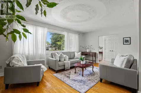 45 Larkspur Drive Ottawa ON K2H 6K8
