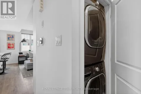569 Clemency Crescent Ottawa ON K2J 6R8