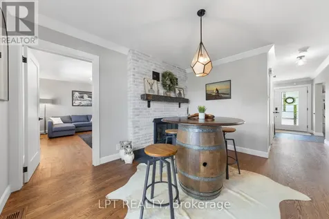 11 Elderwood Trail Ottawa ON K2S 1C9
