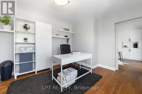 11 Elderwood Trail Ottawa ON K2S 1C9