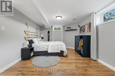 11 Elderwood Trail Ottawa ON K2S 1C9