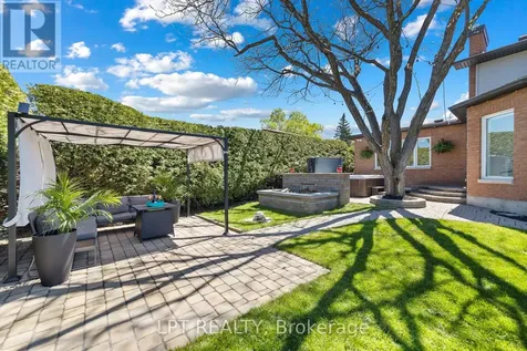 11 Elderwood Trail Ottawa ON K2S 1C9