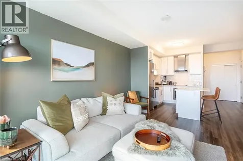 2093 Fairview Street Burlington ON L7R 0E6