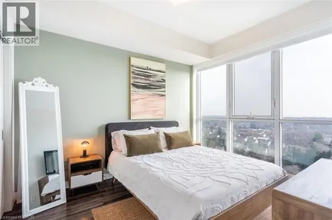2093 Fairview Street Burlington ON L7R 0E6