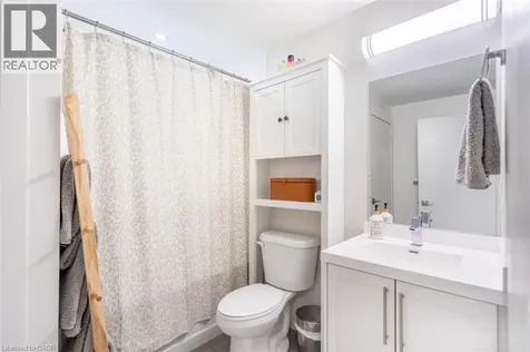 2093 Fairview Street Burlington ON L7R 0E6