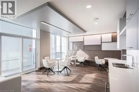 2093 Fairview Street Burlington ON L7R 0E6