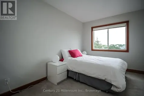 104 Farm Gate Road Blue Mountains ON L9Y 0L7