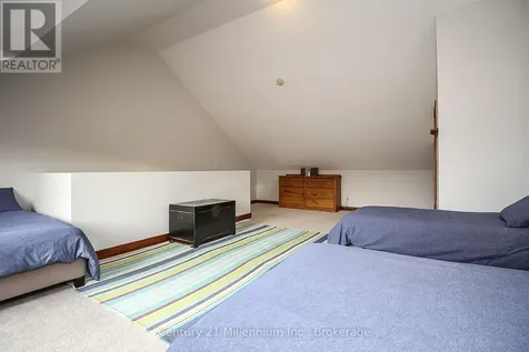 104 Farm Gate Road Blue Mountains ON L9Y 0L7