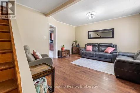 1139 4th Avenue West Owen Sound ON N4K 4W3
