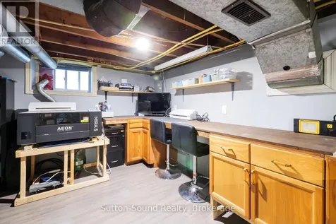 1139 4th Avenue West Owen Sound ON N4K 4W3