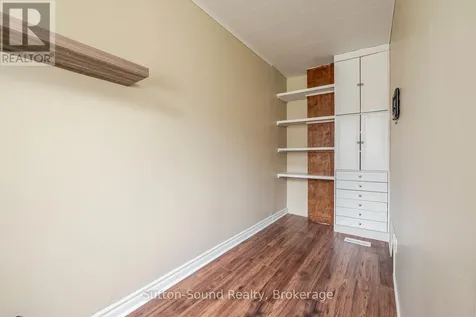 1139 4th Avenue West Owen Sound ON N4K 4W3