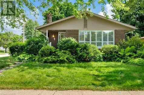 6 Ruskview Road Kitchener ON N2M 4S2