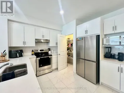 874 Paseana Place Ottawa ON K2V 0P5