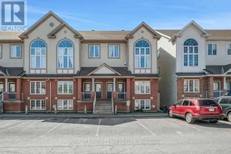 320 Wiffen Private Ottawa ON K2H 1G3