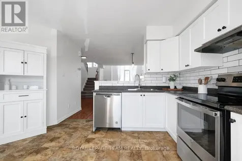 320 Wiffen Private Ottawa ON K2H 1G3