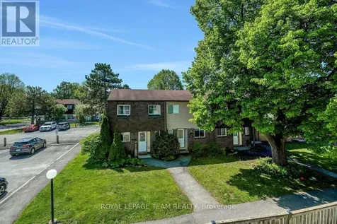 320 Wiffen Private Ottawa ON K2H 1G3