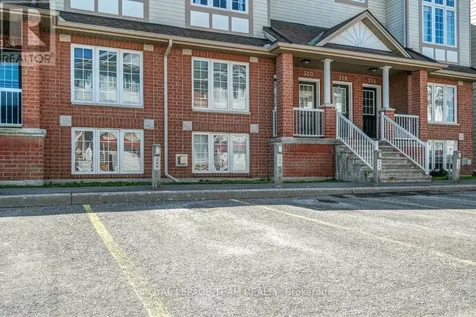 320 Wiffen Private Ottawa ON K2H 1G3