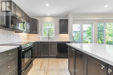 275 Tewsley Drive Ottawa ON K1V 0Y6