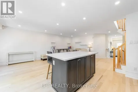 275 Tewsley Drive Ottawa ON K1V 0Y6