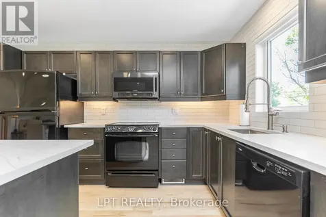 275 Tewsley Drive Ottawa ON K1V 0Y6