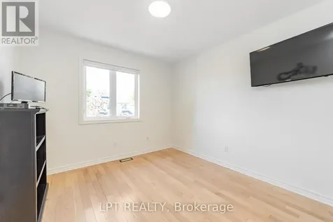 275 Tewsley Drive Ottawa ON K1V 0Y6