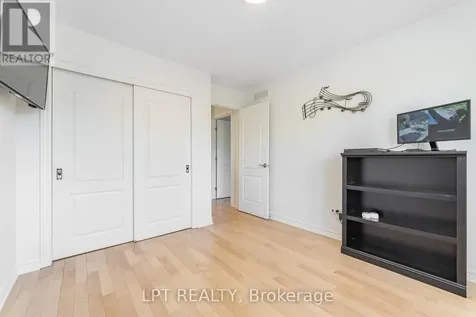 275 Tewsley Drive Ottawa ON K1V 0Y6