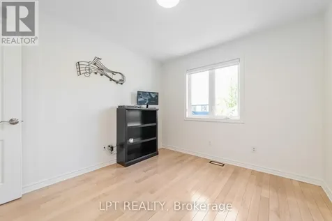 275 Tewsley Drive Ottawa ON K1V 0Y6