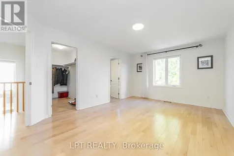 275 Tewsley Drive Ottawa ON K1V 0Y6