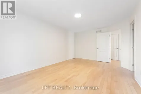 275 Tewsley Drive Ottawa ON K1V 0Y6