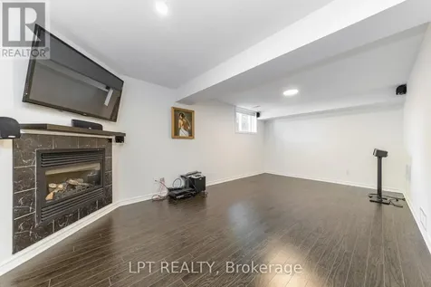 275 Tewsley Drive Ottawa ON K1V 0Y6