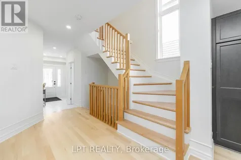 275 Tewsley Drive Ottawa ON K1V 0Y6