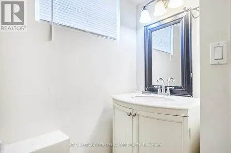 26 Aylmer Avenue Ottawa ON K1S 2W9