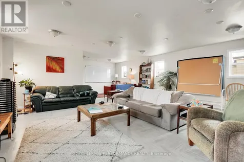 26 Aylmer Avenue Ottawa ON K1S 2W9