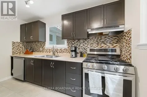 4 Glen Park Drive Ottawa ON K1B 3Z2
