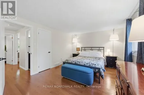 4 Glen Park Drive Ottawa ON K1B 3Z2