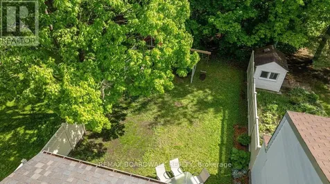 4 Glen Park Drive Ottawa ON K1B 3Z2