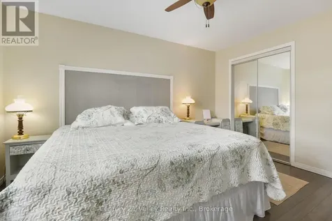 99 Queen Street North Renfrew ON K7V 2A4