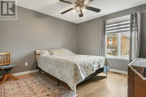 99 Queen Street North Renfrew ON K7V 2A4