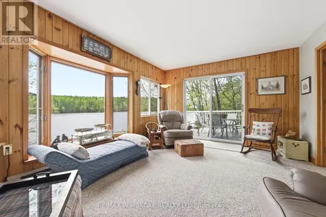 93 Bilsborrow Trail Petawawa ON K8H 2W8