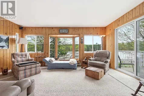 93 Bilsborrow Trail Petawawa ON K8H 2W8