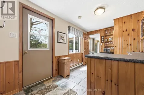 93 Bilsborrow Trail Petawawa ON K8H 2W8