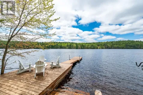 93 Bilsborrow Trail Petawawa ON K8H 2W8