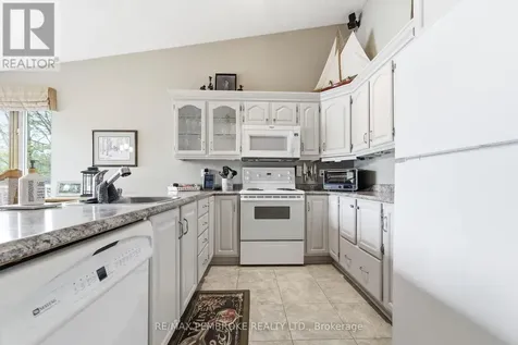 93 Bilsborrow Trail Petawawa ON K8H 2W8