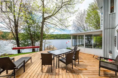 93 Bilsborrow Trail Petawawa ON K8H 2W8