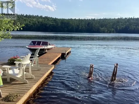 93 Bilsborrow Trail Petawawa ON K8H 2W8