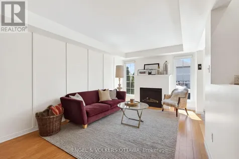 103 Goldwood Private Ottawa ON K2J 0P4
